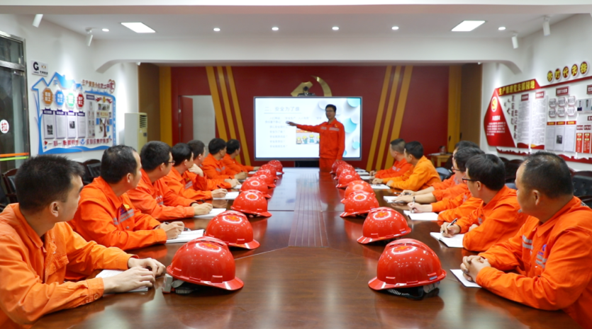 研究实践教学站+3！课题成果+4！bv1946伟德官网党建+企业文化建设硕果累累